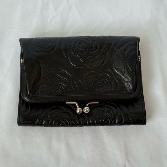 Vintage Brighton “Sugarshine Med Wallet” Chic Black Floral Embossed Wallet - Picture 2 of 7
